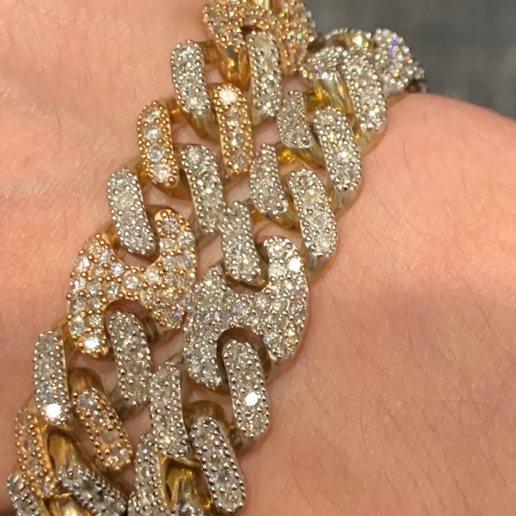 Meet your Posher, Joeey - Picture 1 of 1